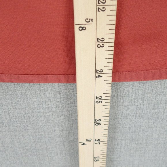 Under Armour Hoodie Sweater Womens Extra Small Red Loose Kangaroo Pocket - Picture 7 of 9